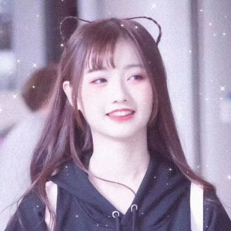 发明接吻的女孩